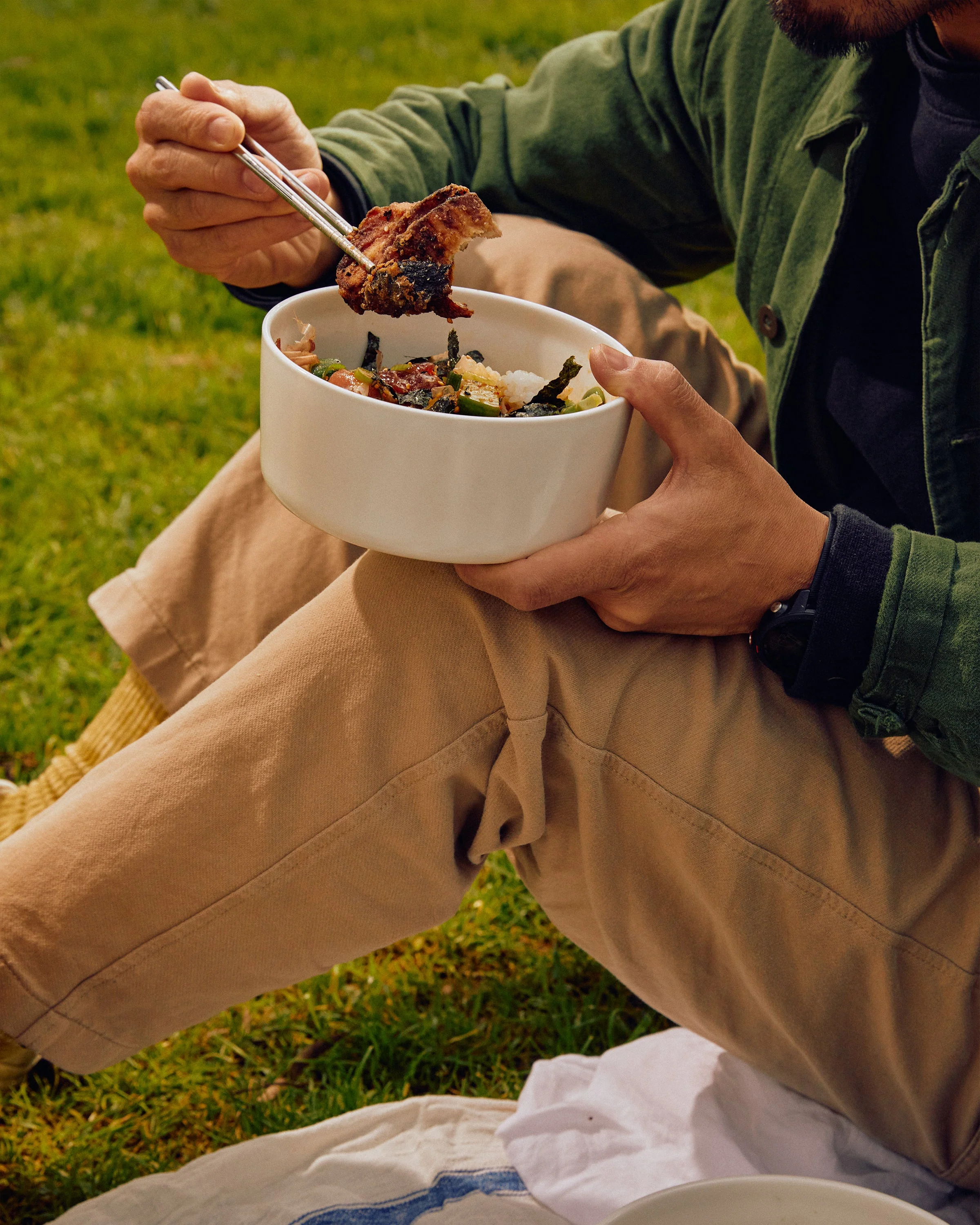 Porcelain Bowl with Glass Lid - 700ml - Image 7